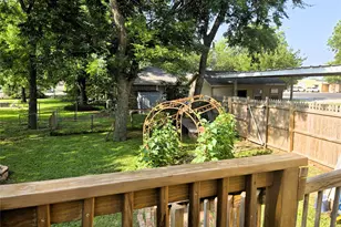 308 N San Jacinto St, Whitney, TX 76692 - Photo 32