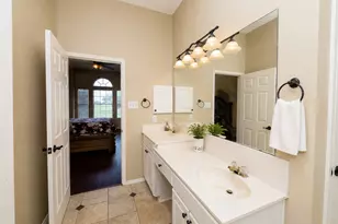 1481 Parkwood Dr, Carrollton, TX 75007 - Photo 14