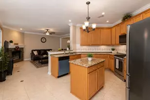 1481 Parkwood Dr, Carrollton, TX 75007 - Photo 6