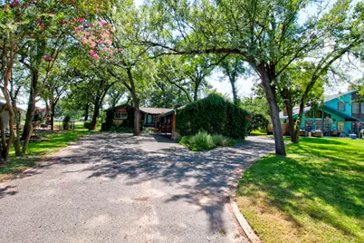 914 Kiowa Drive W, Lake Kiowa, TX 76240 - Photo 32
