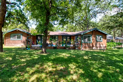 914 Kiowa Drive W, Lake Kiowa, TX 76240 - Photo 2