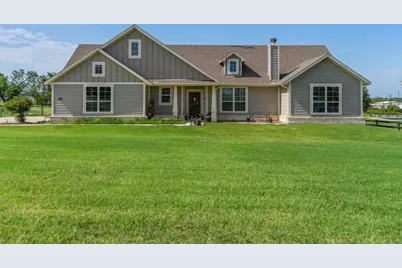 1011 Northern Oaks Court, Springtown, TX 76082 - Photo 1