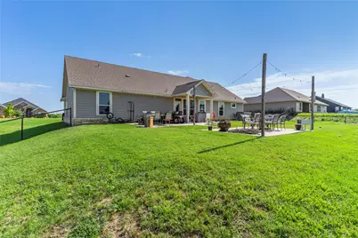 1011 Northern Oaks Court, Springtown, TX 76082 - Photo 8