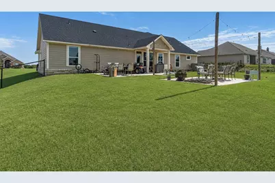 1011 Northern Oaks Court, Springtown, TX 76082 - Photo 8