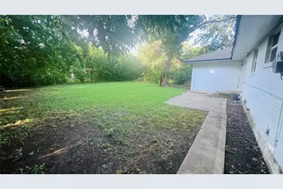 909 Laguna Drive, Denton, TX 76209 - Photo 18