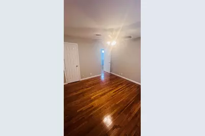909 Laguna Drive, Denton, TX 76209 - Photo 2