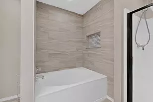 12820 Hilltop Dr, Balch Springs, TX 75180 - Photo 10