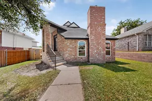 12820 Hilltop Dr, Balch Springs, TX 75180 - Photo 2