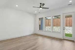 6904 Crystal Spgs Dr, McKinney, TX 75070 - Photo 10