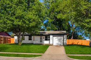 609 Warren Dr, Garland, TX 75042 - Photo 2