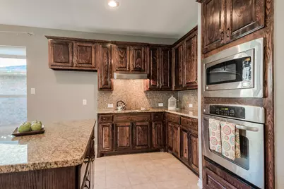 4904 Derbyshire Drive, McKinney, TX 75070 - Photo 10