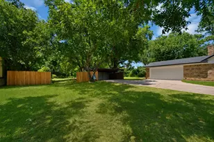 105 Oak Ln, Burleson, TX 76028 - Photo 28