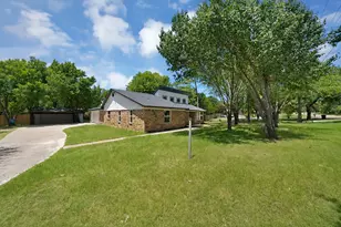 105 Oak Ln, Burleson, TX 76028 - Photo 26