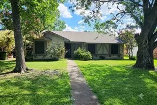 702 Shadybrook Ln, Seagoville, TX 75159 - Photo 2