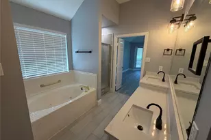 1808 Haley Cir, Carrollton, TX 75006 - Photo 8