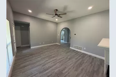 1808 Haley Circle, Carrollton, TX 75006 - Photo 4