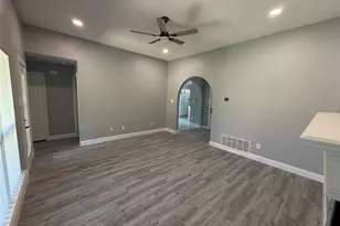 1808 Haley Cir, Carrollton, TX 75006 - Photo 4