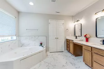 921 Corry A Edwards Drive, Kennedale, TX 76060 - Photo 14