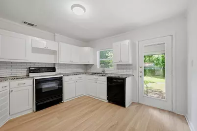 1020 W Brockett Street, Sherman, TX 75092 - Photo 10