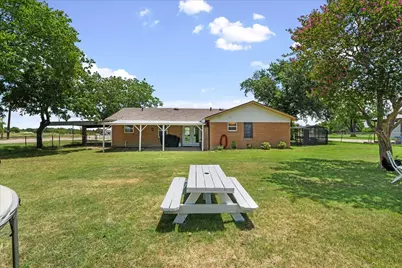 703 N Gilmer Avenue, Dawson, TX 76639 - Photo 24