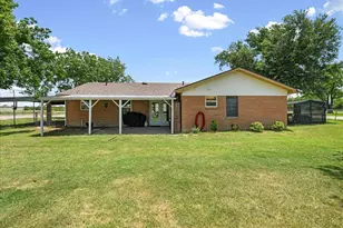 703 N Gilmer Ave, Dawson, TX 76639 - Photo 28