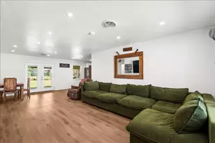 703 N Gilmer Ave, Dawson, TX 76639 - Photo 4