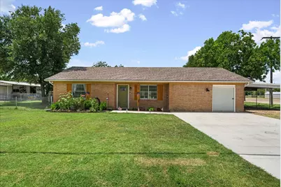 703 N Gilmer Avenue, Dawson, TX 76639 - Photo 2