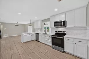 344 Woodbrook Dr, DeSoto, TX 75115 - Photo 6