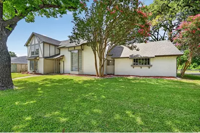 344 Woodbrook Drive, DeSoto, TX 75115 - Photo 2
