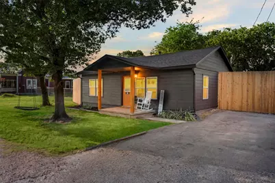 505 E Ross Street, Waxahachie, TX 75165 - Photo 1