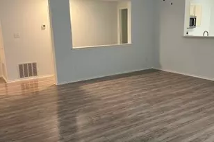 2132 Van Zandt Dr, Grand Prairie, TX 75052 - Photo 2