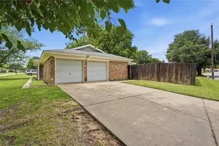 837 Springdale Rd, Bedford, TX 76021 - Photo 28