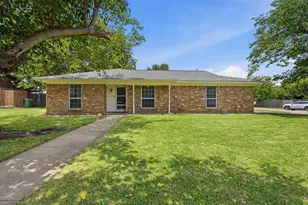 837 Springdale Rd, Bedford, TX 76021 - Photo 2