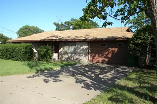 1450 W Ash St, Stephenville, TX 76401 - Photo 1