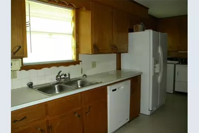 1450 W Ash Street, Stephenville, TX 76401 - Photo 14