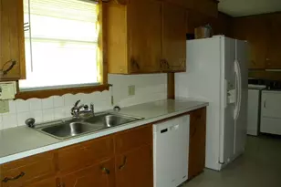 1450 W Ash St, Stephenville, TX 76401 - Photo 14