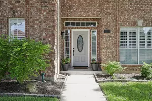 2717 Carmel Dr, Carrollton, TX 75006 - Photo 4