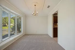 2415 Canyon Creek Dr, Sherman, TX 75092 - Photo 2