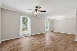 101 Colonial Pkwy, Burleson, TX 76028 - Photo 8