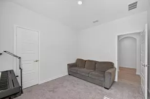 10121 High Grade Dr, Aubrey, TX 76227 - Photo 20