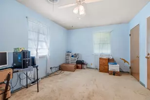 2019 Marilyn Ln, Arlington, TX 76010 - Photo 8