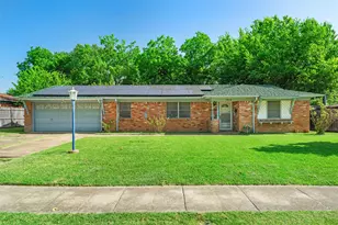 2019 Marilyn Ln, Arlington, TX 76010 - Photo 1
