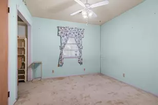 2019 Marilyn Ln, Arlington, TX 76010 - Photo 10