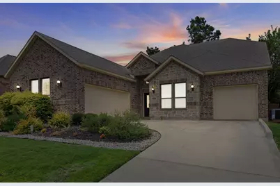 4428 Terraview Drive, Arlington, TX 76001 - Photo 2