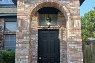 4305 Sierra Dr, Grand Prairie, TX 75052 - Photo 2