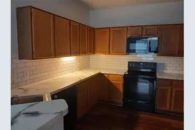 4305 Sierra Drive, Grand Prairie, TX 75052 - Photo 8