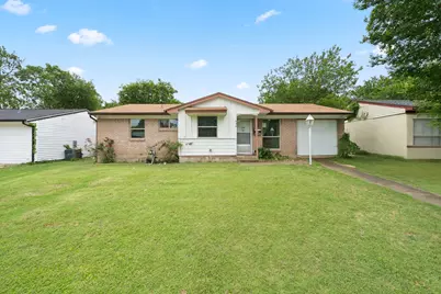 546 Sun Valley Drive, Duncanville, TX 75116 - Photo 1