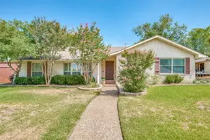 6607 Roundrock Rd, Dallas, TX 75248 - Photo 1