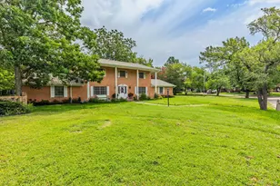 2810 Tanglewood Dr, Commerce, TX 75428 - Photo 4