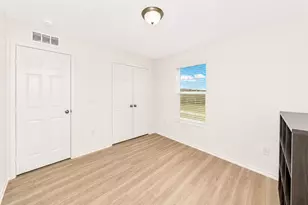 1913 Winding Crk Wy, Denton, TX 76208 - Photo 34